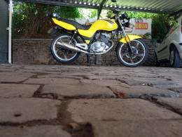 SUZUKI - YES - 2011/2011 - Amarela - R$ 7.900,00