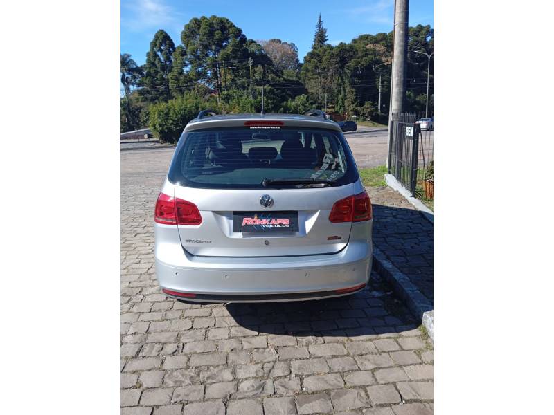 VOLKSWAGEN - SPACEFOX - 2014/2014 - Prata - R$ 46.900,00