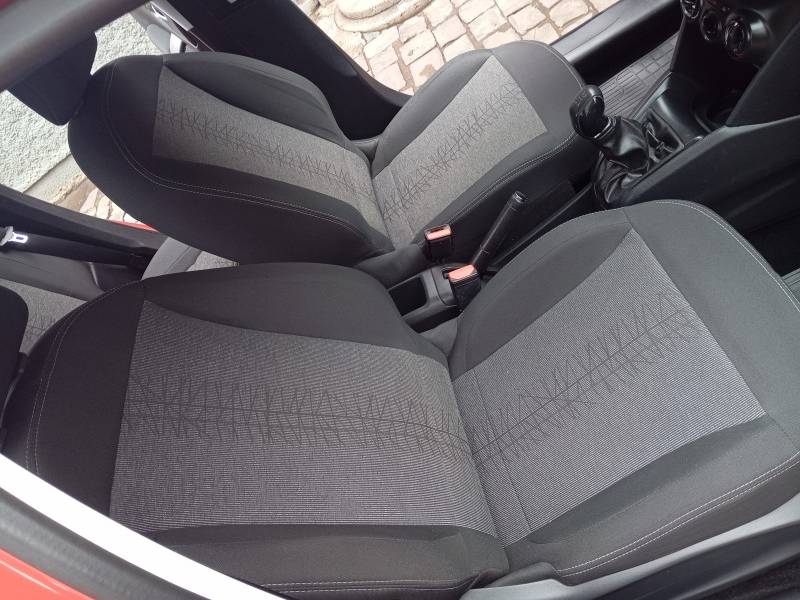 PEUGEOT - 208 - 2018/2018 - Vermelha - R$ 45.900,00
