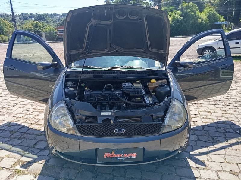 FORD - KA - 2004/2004 - Cinza - R$ 22.900,00