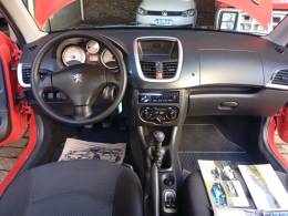 PEUGEOT - 207 - 2014/2014 - Vermelha - R$ 28.900,00