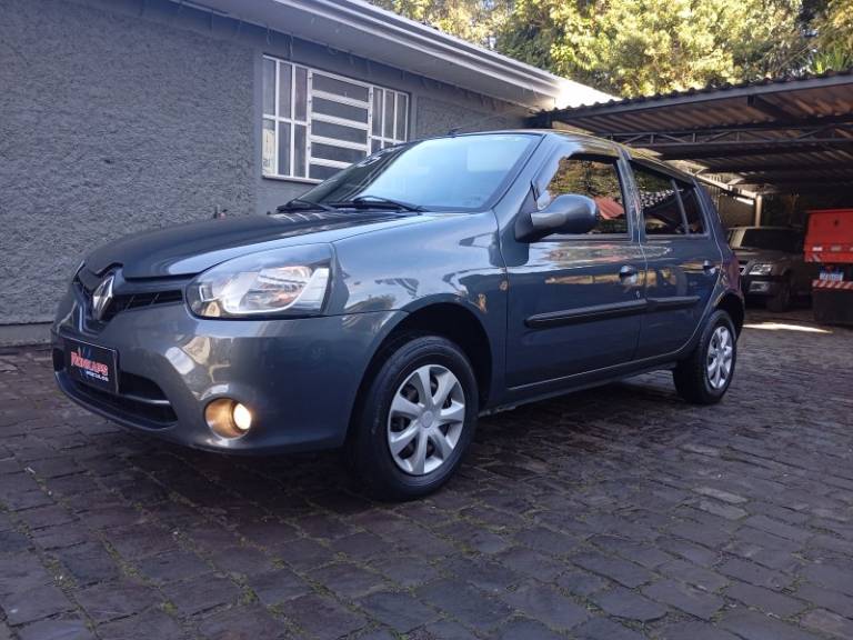 RENAULT - CLIO - 2016/2016 - Cinza - R$ 37.900,00