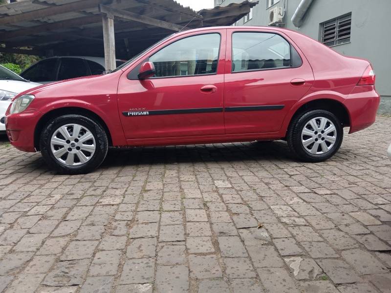 CHEVROLET - PRISMA - 2009/2009 - Vermelha - R$ 25.900,00