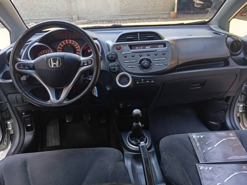 HONDA - FIT - 2010/2010 - Dourada - R$ 46.900,00