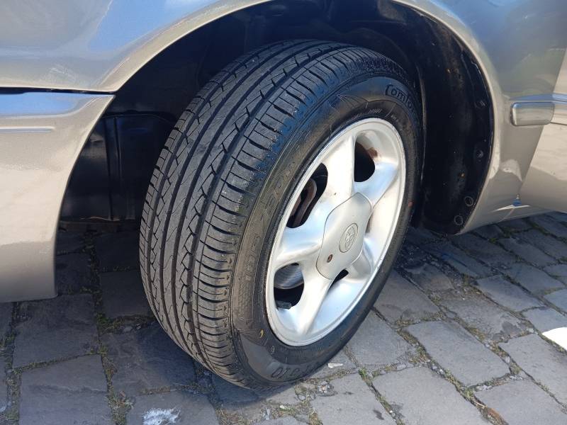 TOYOTA - COROLLA - 2001/2001 - Cinza - R$ 29.900,00