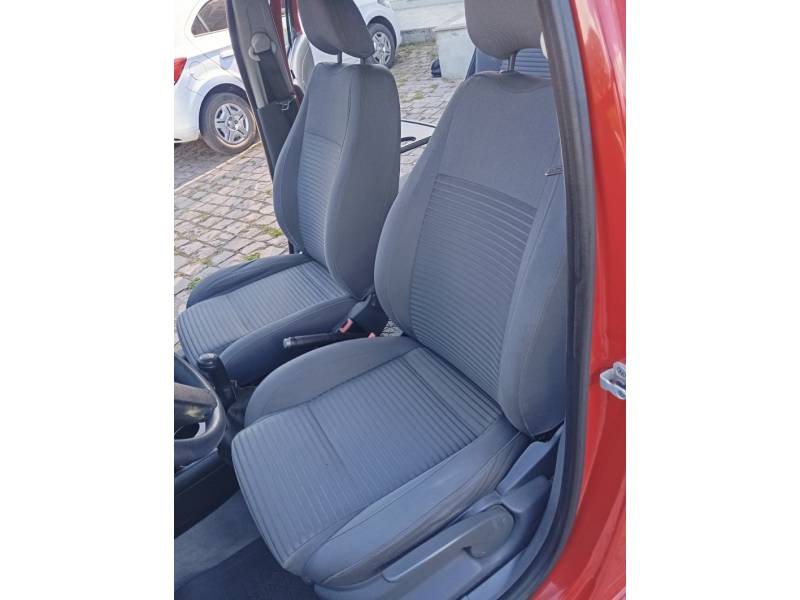 VOLKSWAGEN - SPACEFOX - 2010/2010 - Vermelha - R$ 34.900,00