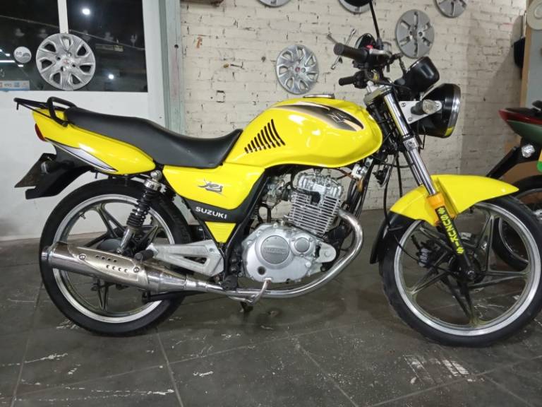 SUZUKI - YES - 2011/2011 - Amarela - R$ 7.900,00