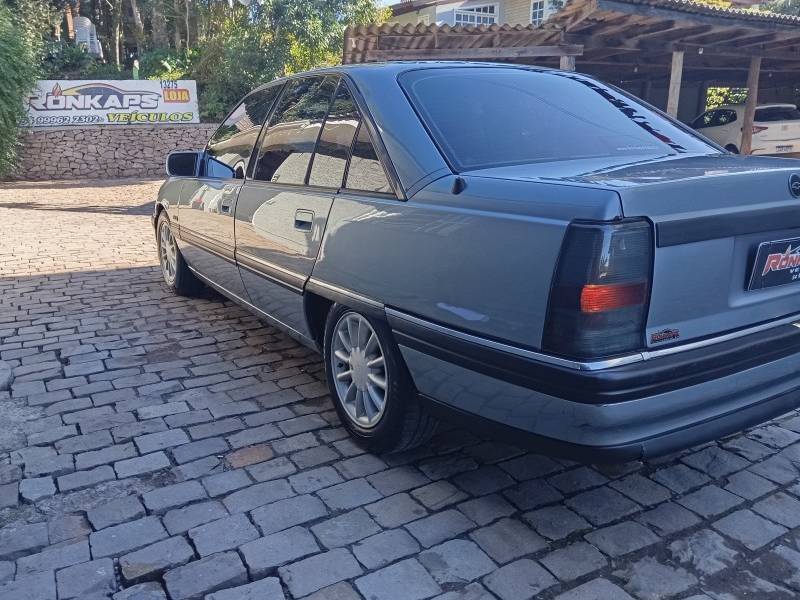 CHEVROLET - OMEGA - 1997/1997 - Prata - R$ 33.900,00