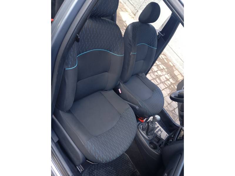 RENAULT - CLIO - 2016/2016 - Cinza - R$ 36.900,00