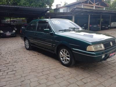 VOLKSWAGEN - SANTANA - 1993/1993 - Verde - R$ 21.900,00