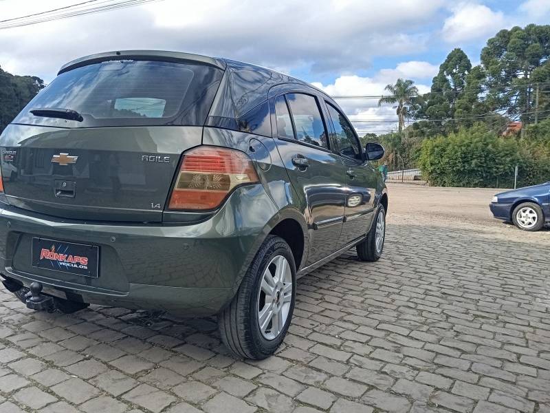 CHEVROLET - AGILE - 2010/2010 - Verde - R$ 35.900,00