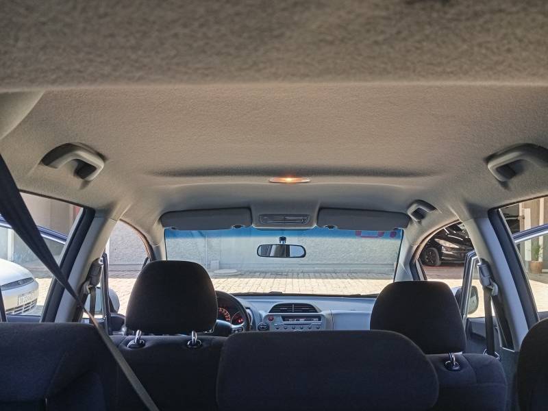 HONDA - FIT - 2010/2010 - Dourada - R$ 46.900,00