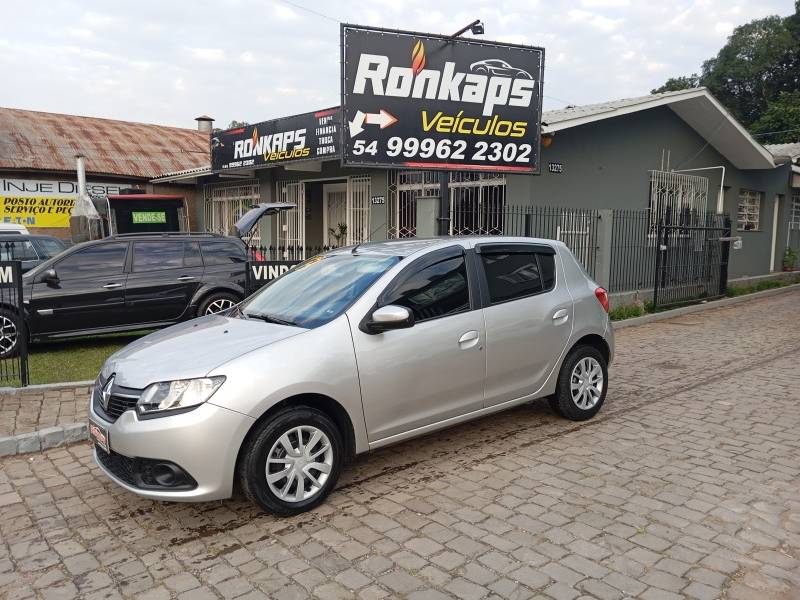 RENAULT - SANDERO - 2019/2019 - Prata - R$ 48.900,00