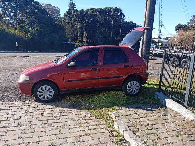 FIAT - PALIO - 2006/2006 - Vermelha - R$ 15.900,00