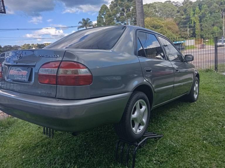 TOYOTA - COROLLA - 2001/2001 - Cinza - R$ 1,00
