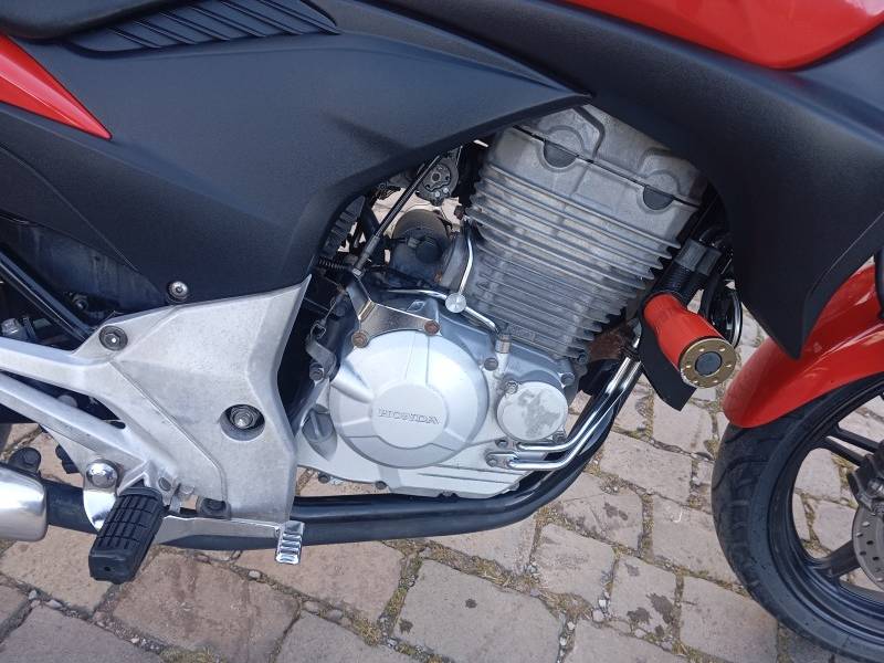 HONDA - CB 300R - 2012/2012 - Vermelha - Sob Consulta