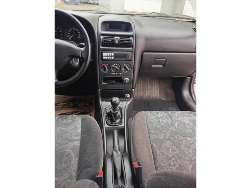 CHEVROLET - ASTRA - 2001/2001 - Prata - R$ 24.900,00