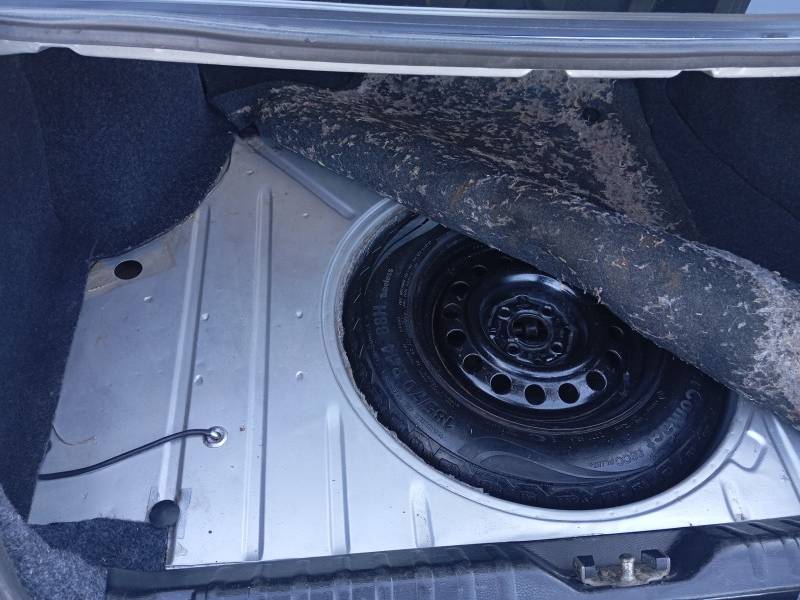 VOLKSWAGEN - SANTANA - 1996/1996 - Prata - R$ 28.900,00