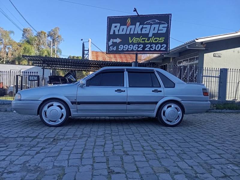 VOLKSWAGEN - SANTANA - 1996/1996 - Prata - R$ 31.900,00