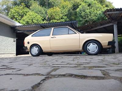 VOLKSWAGEN - GOL - 1984/1984 - Bege - R$ 28.900,00