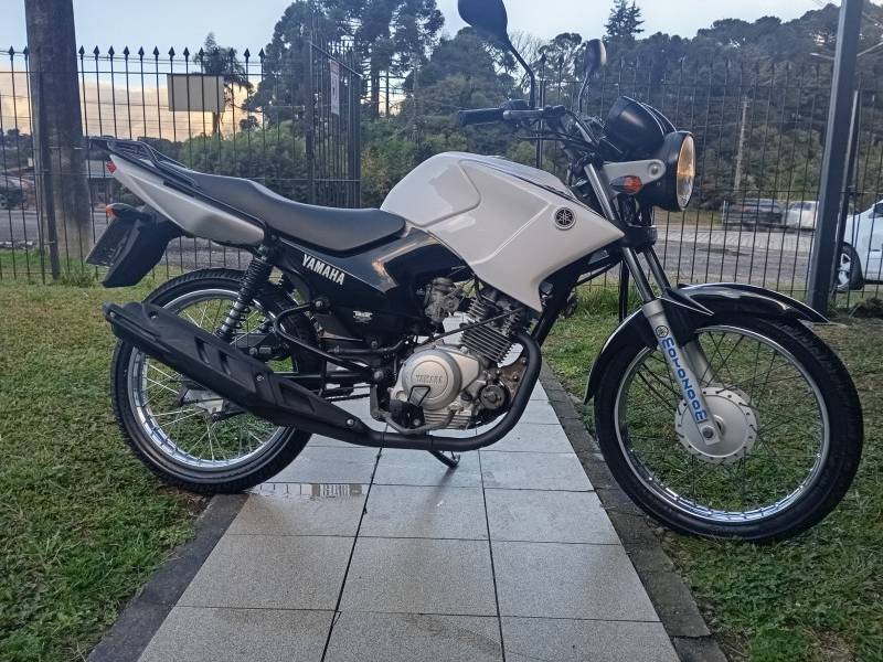 YAMAHA - YBR - 2016/2016 - Branca - R$ 11.900,00
