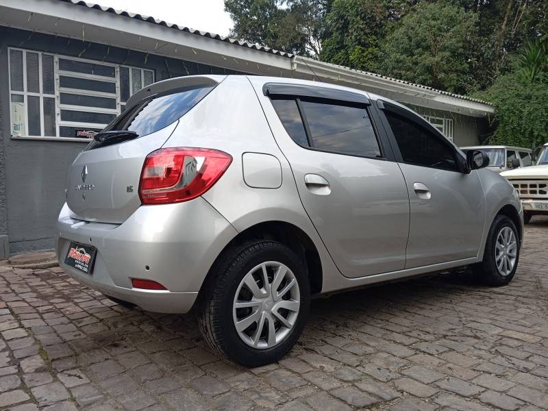 RENAULT - SANDERO - 2019/2019 - Prata - R$ 51.900,00