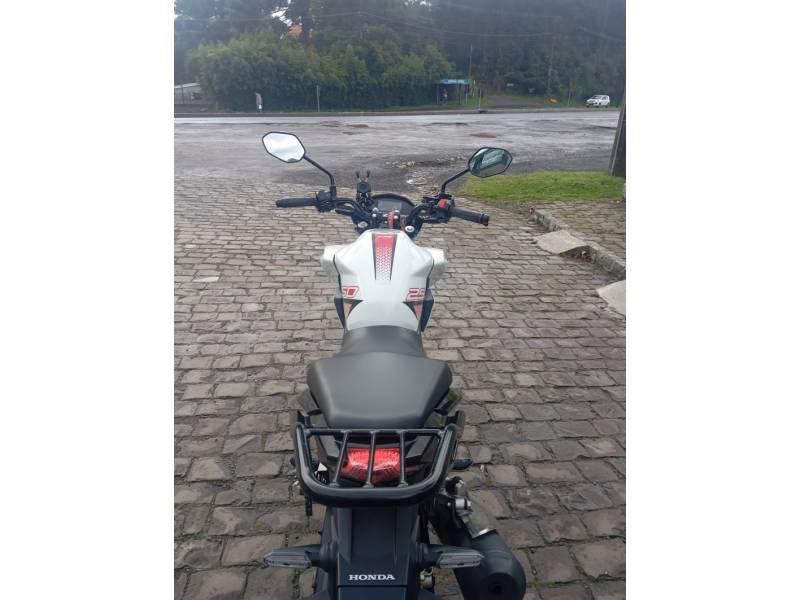 HONDA - CB 250F TWISTER - 2022/2022 - Branca - R$ 23.500,00