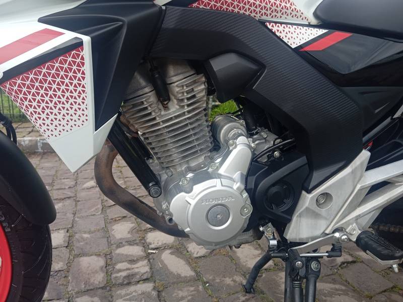 HONDA - CB 250F TWISTER - 2022/2022 - Branca - R$ 23.500,00