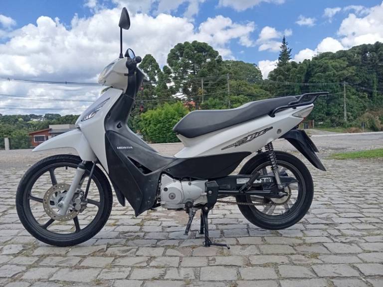 HONDA - BIZ 125 - 2009/2009 - Branca - R$ 10.900,00