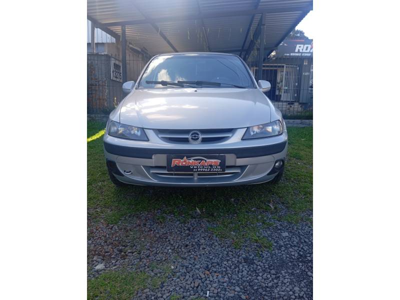 CHEVROLET - CELTA - 2002/2002 - Prata - Sob Consulta