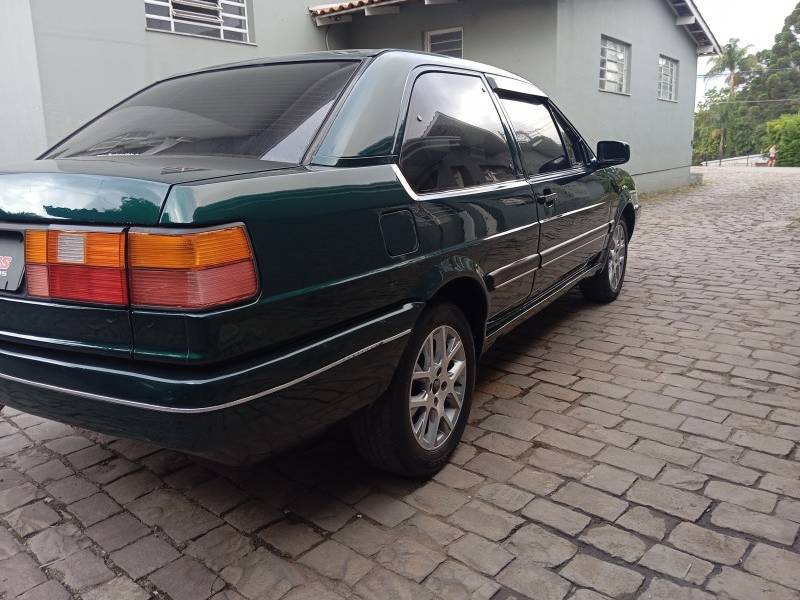 VOLKSWAGEN - SANTANA - 1993/1993 - Verde - R$ 22.500,00