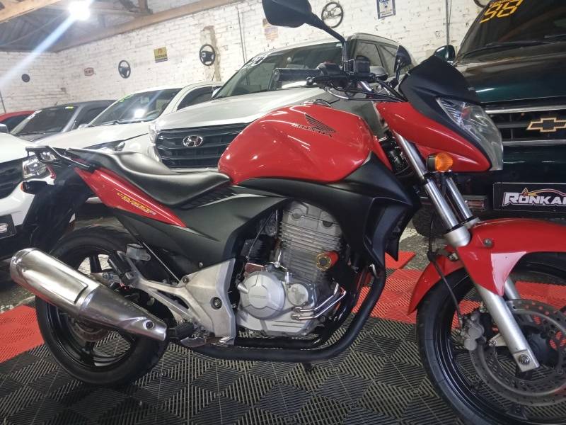 HONDA - CB 300R - 2012/2012 - Vermelha - Sob Consulta