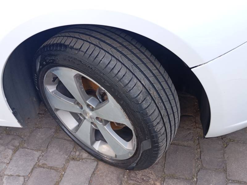 CHEVROLET - CRUZE - 2012/2012 - Branca - R$ 54.900,00