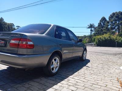 TOYOTA - COROLLA - 2001/2001 - Cinza - R$ 28.900,00