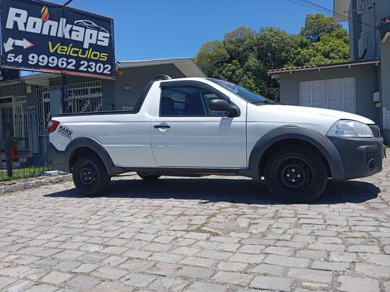 FIAT - STRADA - 2016/2016 - Branca - R$ 51.900,00