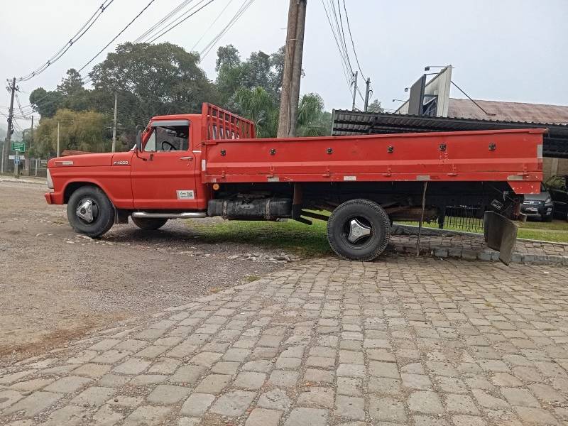 FORD - F-4000 - 1980/1980 - Vermelha - R$ 59.900,00