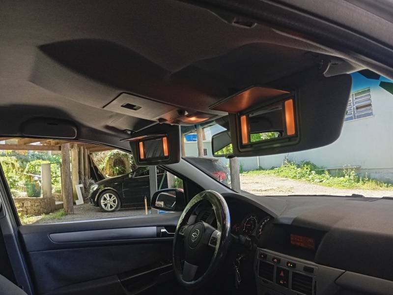 CHEVROLET - VECTRA - 2011/2011 - Vermelha - R$ 43.900,00