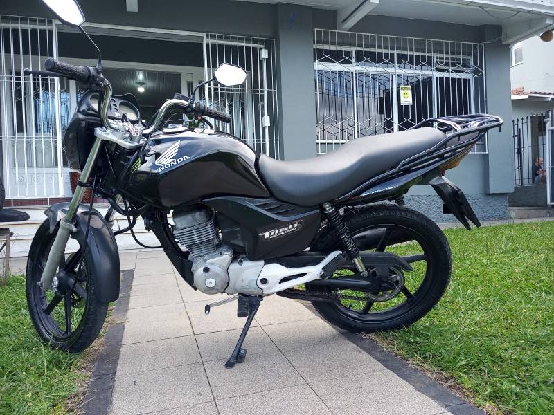 HONDA - CG 150 - 2010/2010 - Preta - R$ 11.500,00