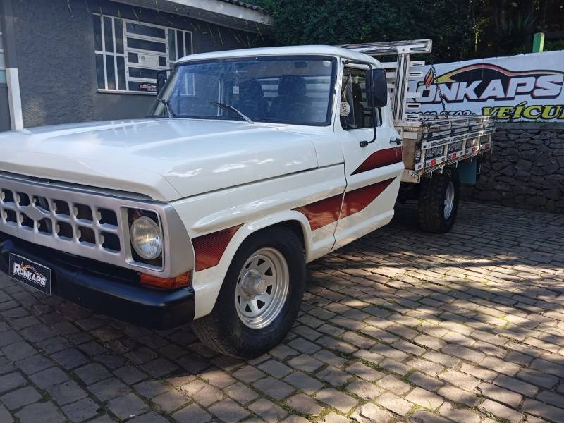 FORD - F-100 - 1974/1974 - Branca - R$ 39.900,00