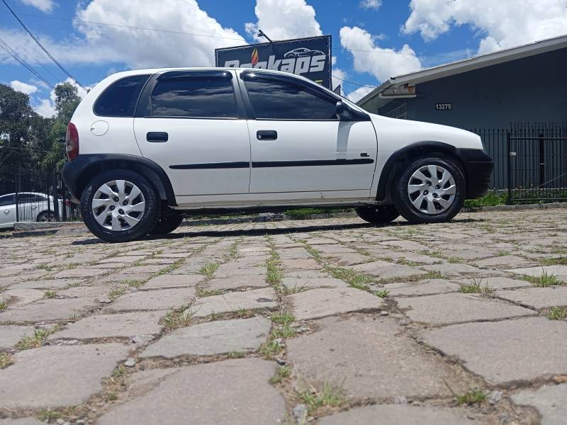 CHEVROLET - CORSA - 1996/1996 - Branca - R$ 18.900,00