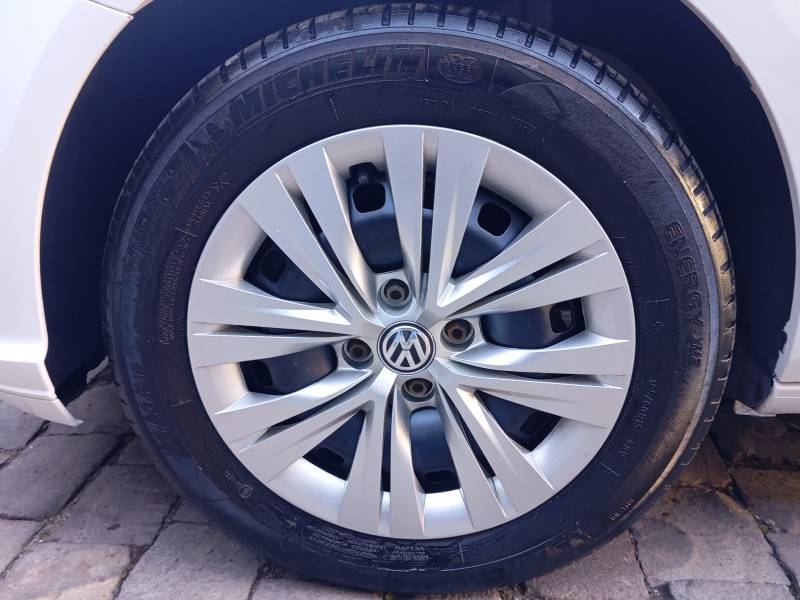 VOLKSWAGEN - GOL - 2022/2022 - Branca - R$ 59.900,00