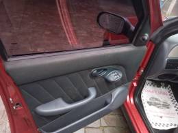FIAT - PALIO - 2006/2006 - Vermelha - R$ 15.900,00