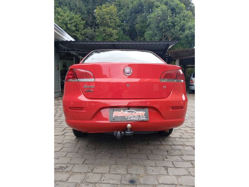 FIAT - SIENA - 2014/2014 - Vermelha - R$ 37.900,00