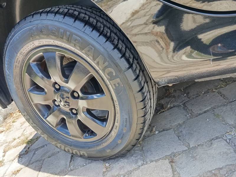 PEUGEOT - 207 - 2009/2009 - Preta - R$ 22.900,00