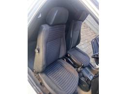 VOLKSWAGEN - GOL - 2004/2004 - Branca - R$ 11.900,00