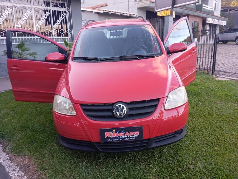 VOLKSWAGEN - SPACEFOX - 2010/2010 - Vermelha - Sob Consulta