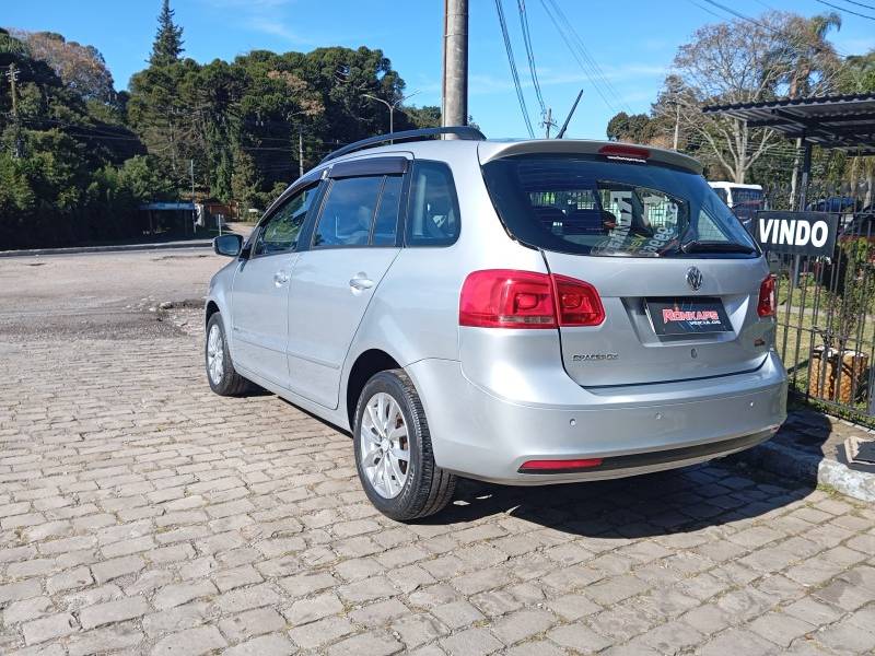 VOLKSWAGEN - SPACEFOX - 2014/2014 - Prata - R$ 46.900,00