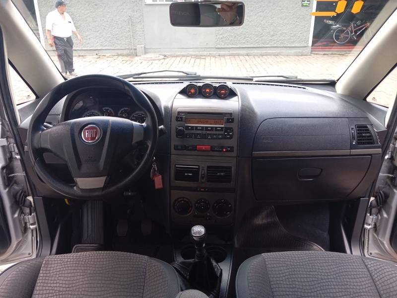 FIAT - IDEA - 2012/2012 - Prata - R$ 35.900,00