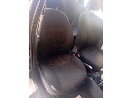 FIAT - PALIO - 2005/2005 - Preta - R$ 15.900,00