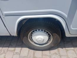 VOLKSWAGEN - KOMBI - 2000/2000 - Branca - Sob Consulta